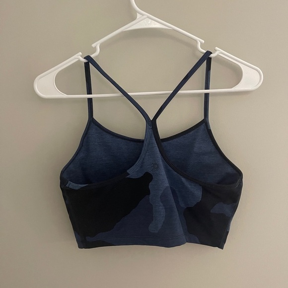 Offline by Aerie athletic tank top with build in sports bra size medium women’s - Picture 2 of 3